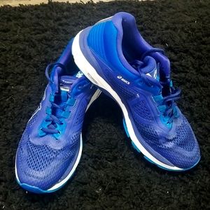 Authentic mens ASICS sneakers